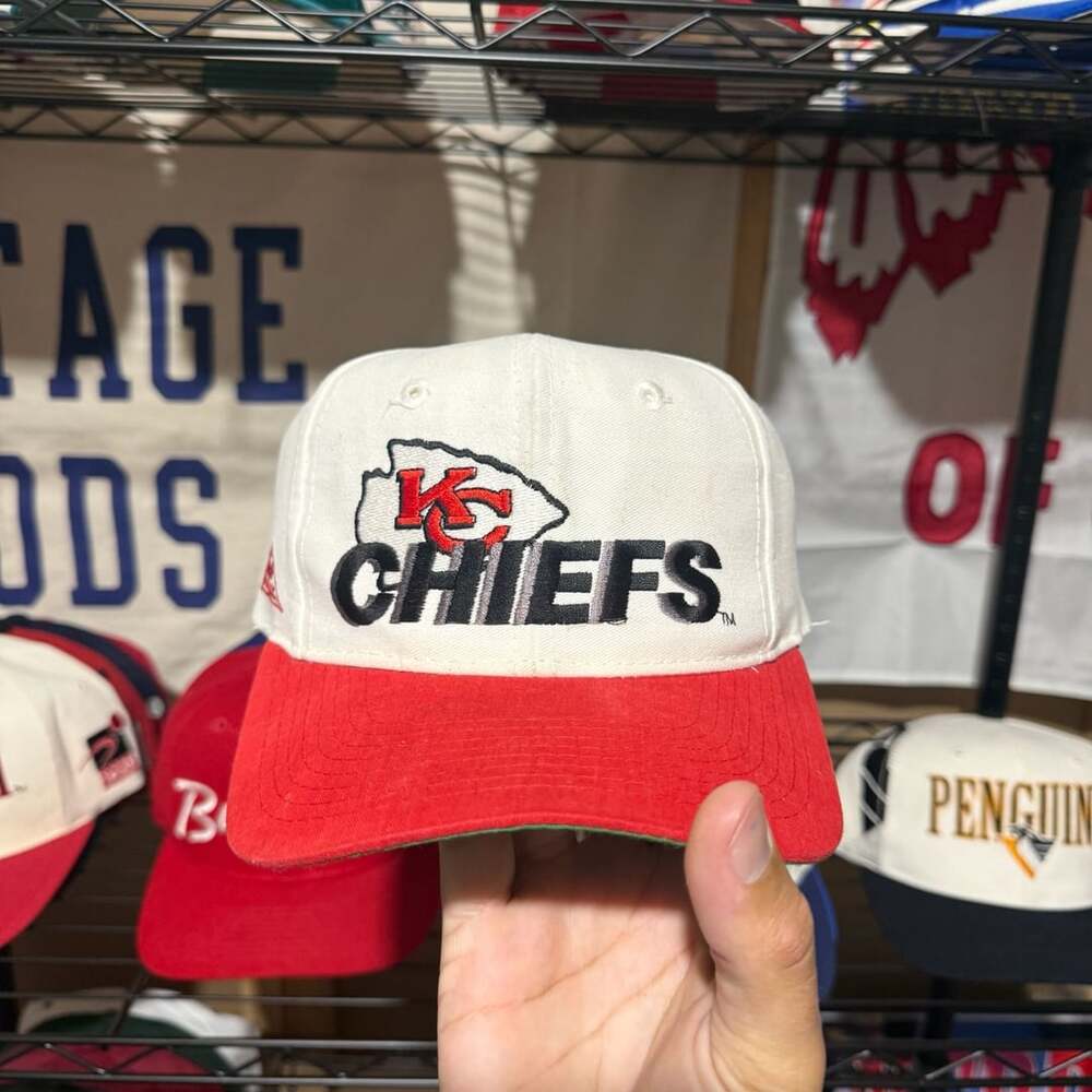 Apex One Kansas City Chiefs Vintage NFL Snapback Hat